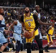 ayx爱游戏网站-转会期洛杉矶湖人备战NBA总决赛NBA常规赛今夜刷纪录，明尼苏达森林狼今晚造点机会看傻球迷